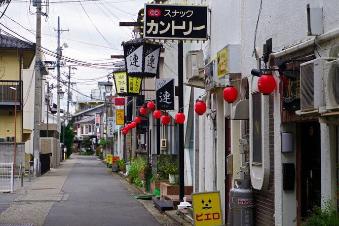 1-Day Winter Tour From Nozawa Onsen: Snow Monkeys, Zenko-ji Temple & Sake - Nishinomon-Yoshinoya sake brewery tasting: finish with something local