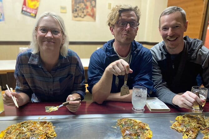 Bouldering, Sake and Food, Local Gem Hiroshima Evening Tour - Hiroshima-Style Okonomiyaki Dinner: Layers, Heat, and Watching It Come Together