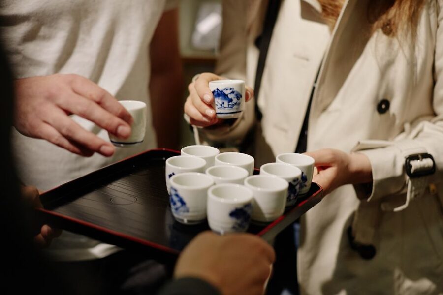 Düsseldorf: Sushi, Sake & Japanese Lifestyle Tour - Starting on Immermannstraße: Meeting Point and 2-Hour Rhythm