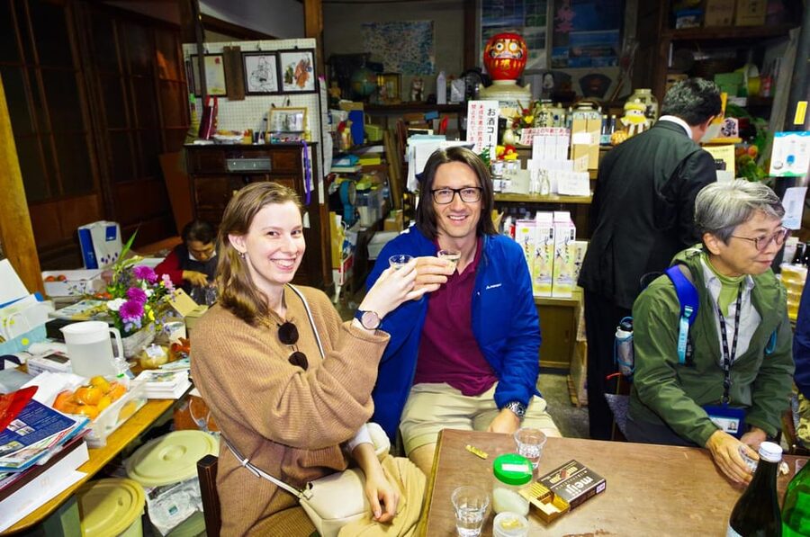 Explore Matsumoto: Castle, Sake & Taste of Local Life - Sake tasting with owners: what you learn beyond the sample cup