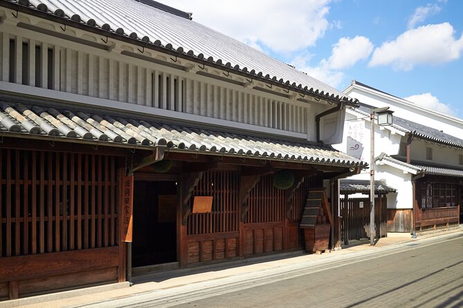 Exploring Nada Sake Breweries Kobe Private Tour with Government-Licensed Guide - Food, shops, and where lunch fits into the day