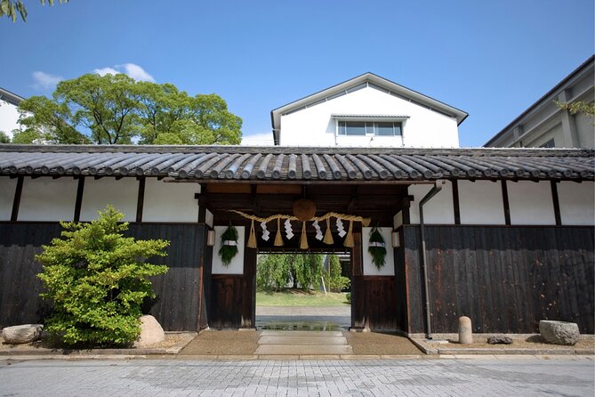 Exploring Nada Sake Breweries Kobe Private Tour with Government-Licensed Guide - Who should book this Kobe sake private tour (and who shouldn’t)