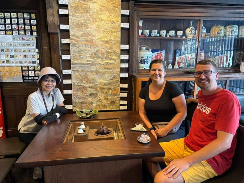 Hiroshima: Saijo Sake Tasting at 7 Breweries Guided Tour - Your Guide Can Make or Break the Experience