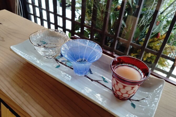 Hiroshima Saijo Sake Tasting Guided Tour - 7 Breweries in 2 Hours - Saijo’s brewery street: why the format works so well