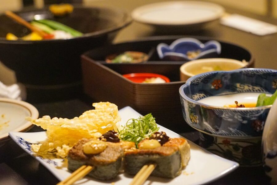 Kyoto: Foodie Night Tour in Gion with 9 dishes + 6 Sake - Who Should Book This Kyoto Night Food Tour