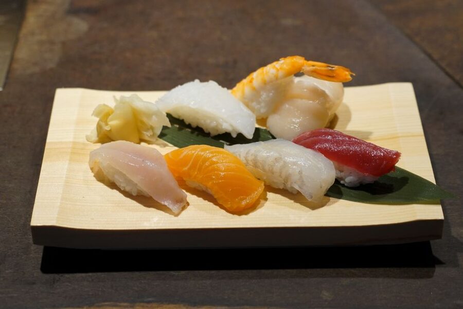 Kyoto: Foodie Night Tour in Gion with 9 dishes + 6 Sake - Two Dinner Hours in Ponto-cho: Where the Evening Can Swing