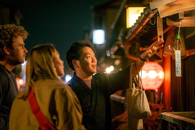 Kyoto: Gion Geisha District & Sake-in-Hand Walking Tour - Nene-no-Michi: the quieter path to catch your breath