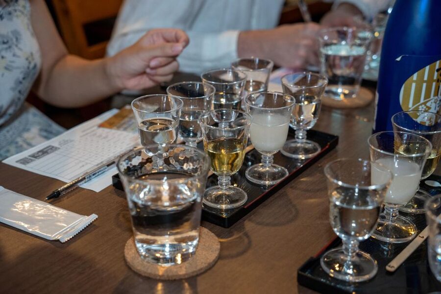 Kyoto: Insider Sake Experience with 7 Tastings and Snacks - Otsumami pairing: why food changes what you think you like