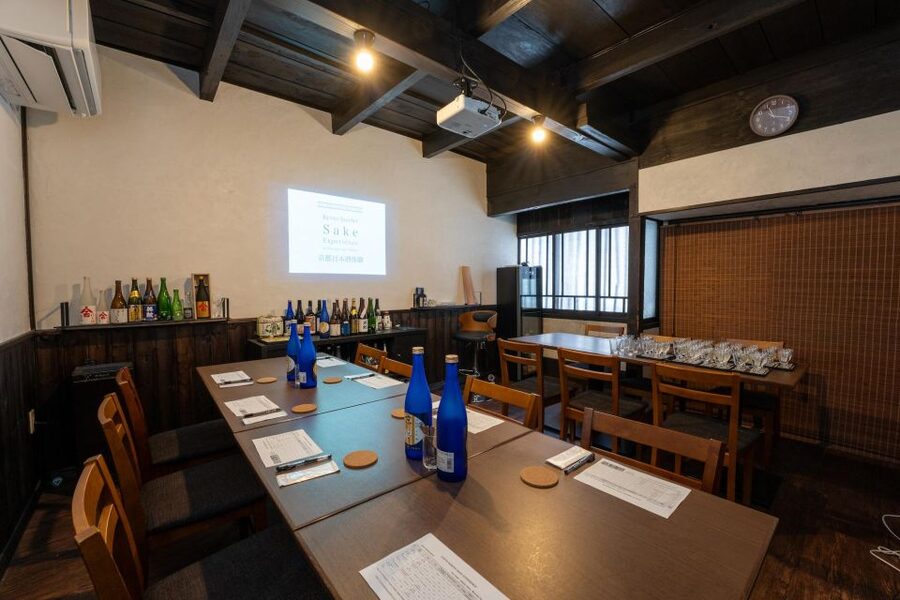 Kyoto: Insider Sake Experience with 7 Tastings and Snacks - The 7-tasting flight that helps you choose sake without stress