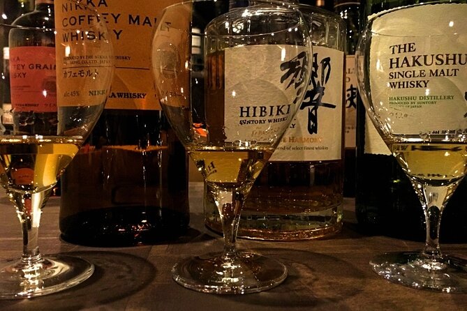 Kyoto Luxury Sake, Whisky and Cocktail Tour - Through Gion: lantern lanes, seasonal bites, and multiple tasting stops