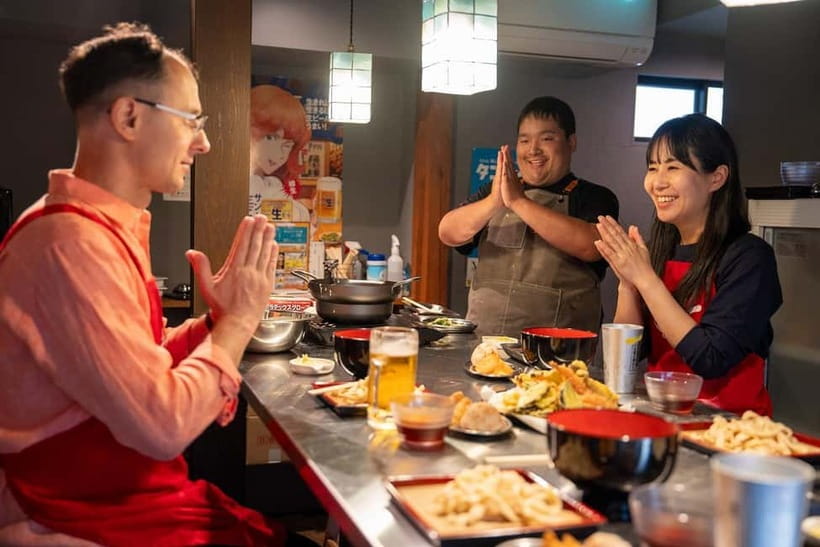 Kyoto Udon & Tempura Cooking Class with Professional Chefs - Finding the Class in Kyoto: 7-Eleven Near Kawaramachi