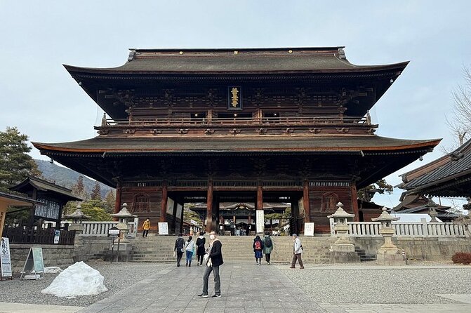Nagano: Snow Monkey and Zenkoji Temple Free Sake Taste Day Tour - Zenko-ji Temple: one of Japan’s oldest temples and a statue viewing you can plan for