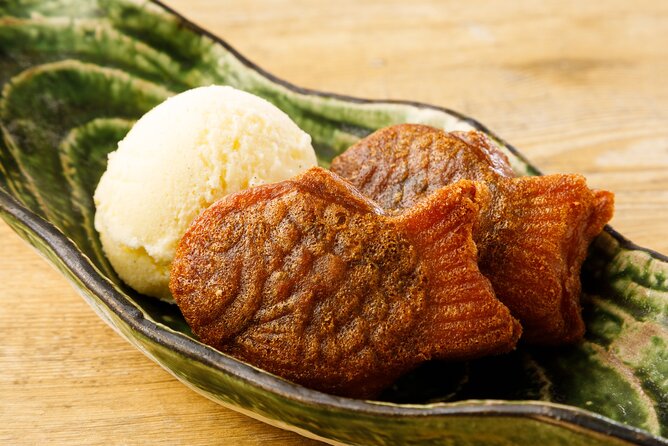 Sake Pairing Workshop with Japanese Food in Shinjuku - Sake fundamentals you’ll actually use: aroma, kanpai, and temperature