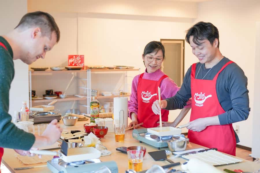 Tokyo: Sushi Cooking Class with Sake Tasting - Knife skills and sushi rice: the foundation you’ll actually use