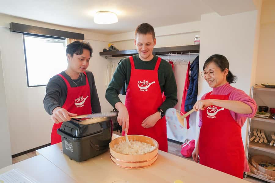 Tokyo: Sushi Cooking Class with Sake Tasting - Asakusa and Kappabashi time after the meal