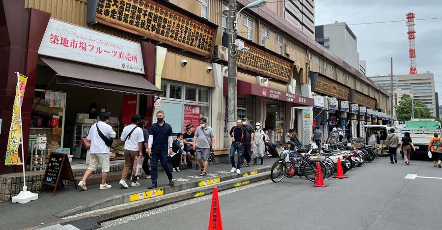 Tsukiji: Outer Market Walking Tour & Sake Tasting Experience - What You’ll See (and What You Might Pay Extra For)