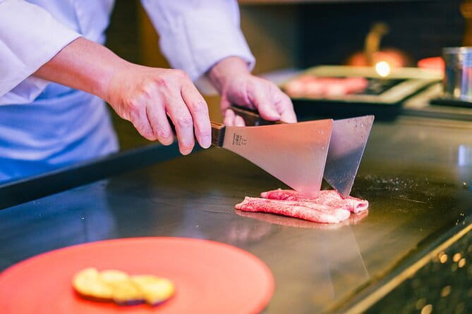 Wagyu Beef and Sake Pairing Foodie Tour in Tokyo - The 30-minute sake tasting: choices you can understand