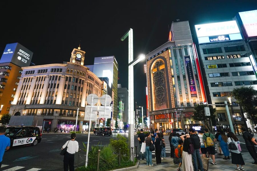 Wagyu Beef & Sake Pairing Foodie Tour in Tokyo - Shimbashi start: first rails, first sips