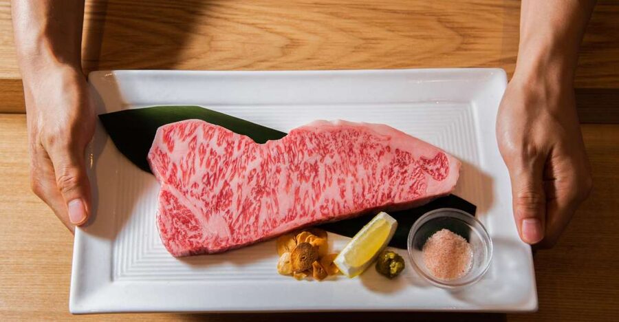 Wagyu & Sake 8 Course Tasting Dinner in Shinjuku - Wagyu at eight courses: what the menu is trying to teach you